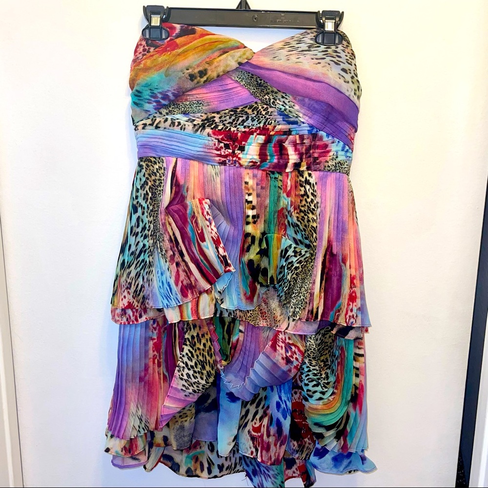Multi-colored Ruffle Mini Dress with Sweetheart Neckline! 💖